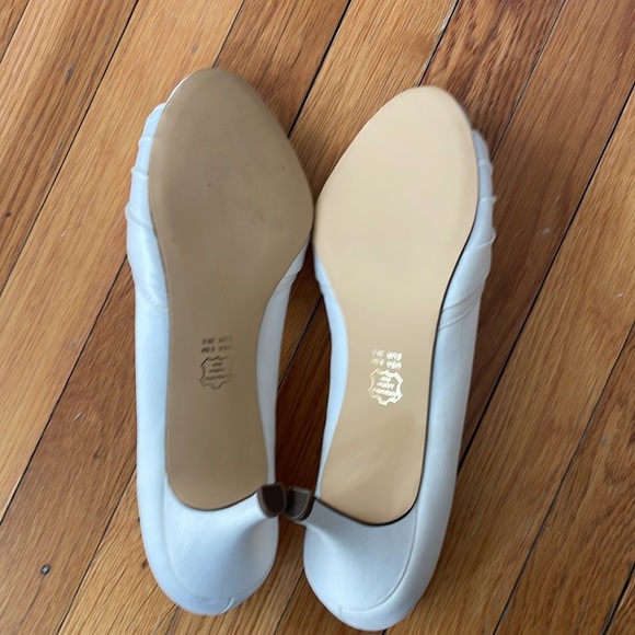 Nina Chezare-LS ivory luster satin size 9.5 Never Worn - Picture 4 of 5